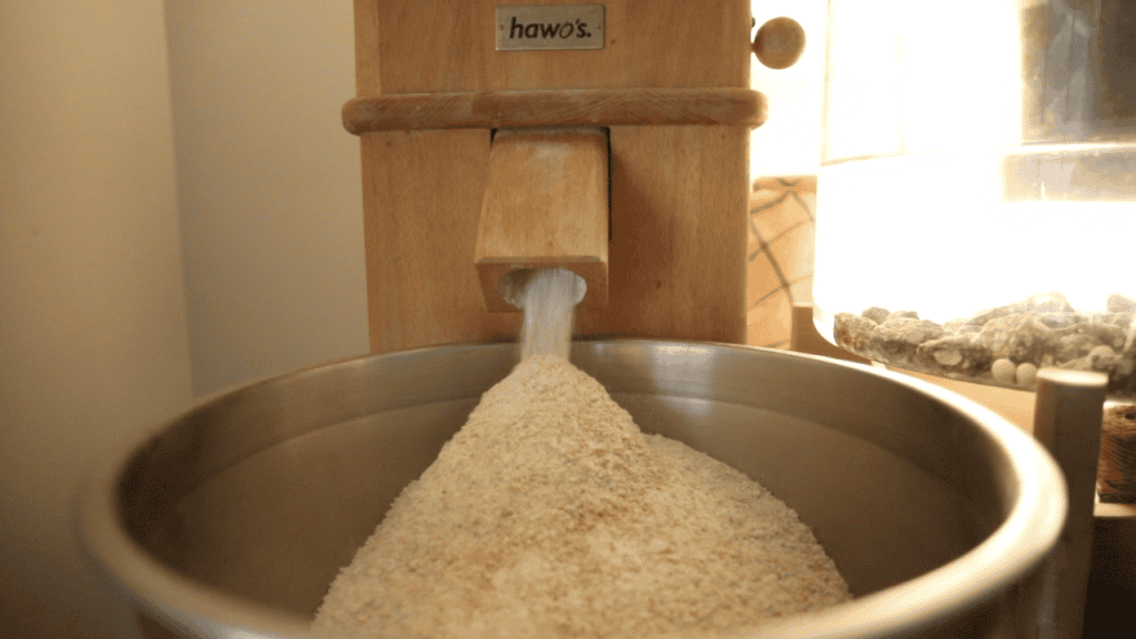 flour mill milling fresh flour
